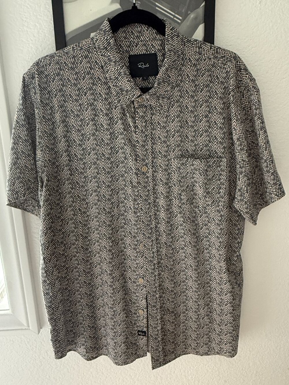 Rails Men's Short Sleeve Button Up Shirt Large Geometric Print